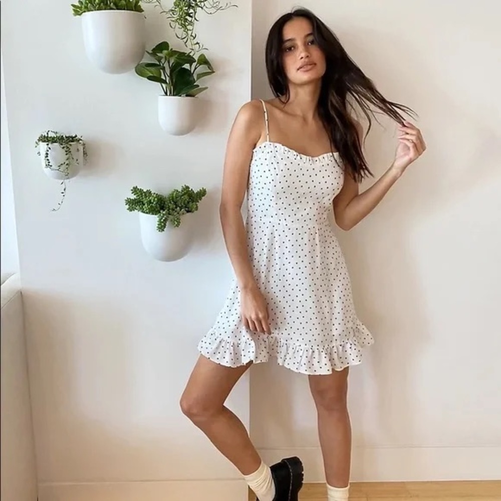 NEW - NWT Aritzia Sunday Best Bambi Dress - Size 2